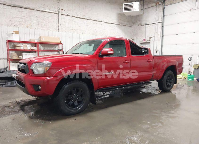Photo 2 of 2014 Toyota Tacoma BASE V6 (VIN 5TFMU4FN1EX022071)