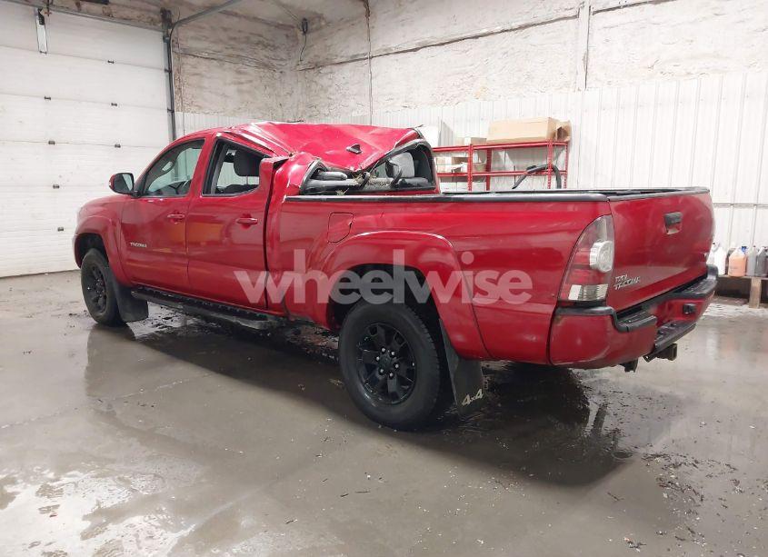 Photo 3 of 2014 Toyota Tacoma BASE V6 (VIN 5TFMU4FN1EX022071)