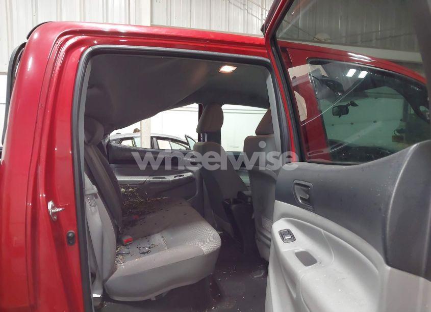 Photo 8 of 2014 Toyota Tacoma BASE V6 (VIN 5TFMU4FN1EX022071)