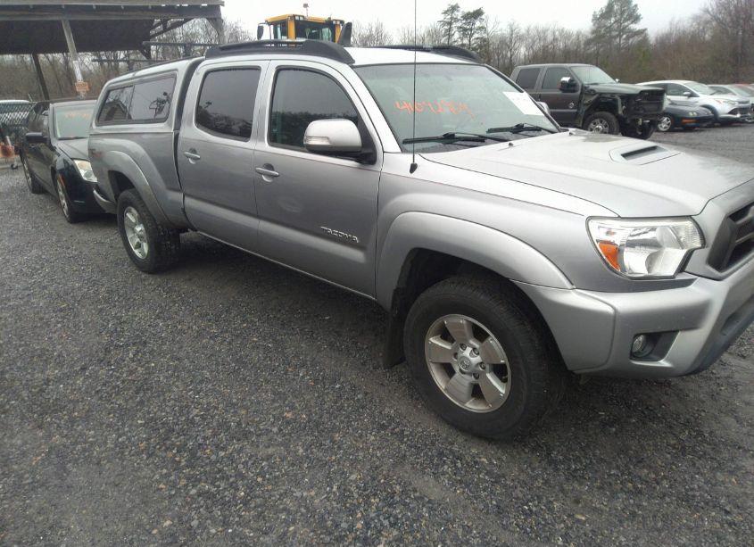 2015 Toyota Tacoma DOUBLE CAB LONG BED (VIN 5TFMU4FN1FX027434) main photo
