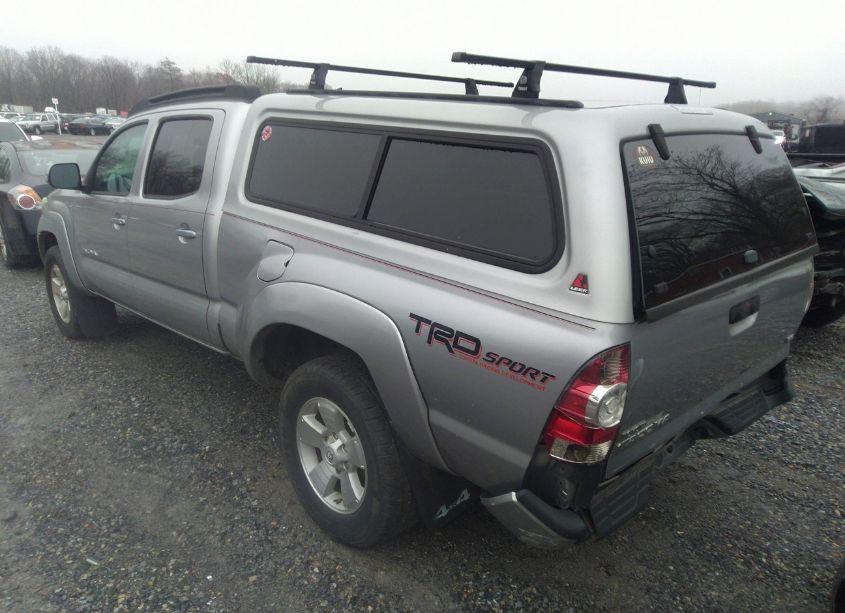 Photo 3 of 2015 Toyota Tacoma DOUBLE CAB LONG BED (VIN 5TFMU4FN1FX027434)