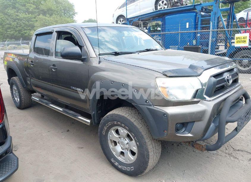 2013 Toyota Tacoma V6 (VIN 5TFMU4FN6DX015079) main photo