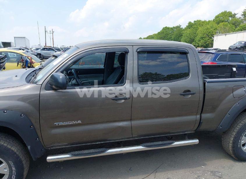 Photo 15 of 2013 Toyota Tacoma V6 (VIN 5TFMU4FN6DX015079)
