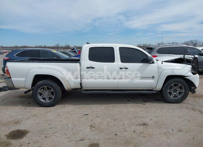 Photo 13 of 2014 Toyota Tacoma BASE V6 (VIN 5TFMU4FN8EX025484)