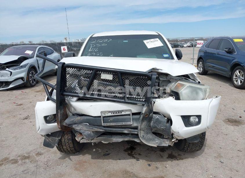 Photo 6 of 2014 Toyota Tacoma BASE V6 (VIN 5TFMU4FN8EX025484)