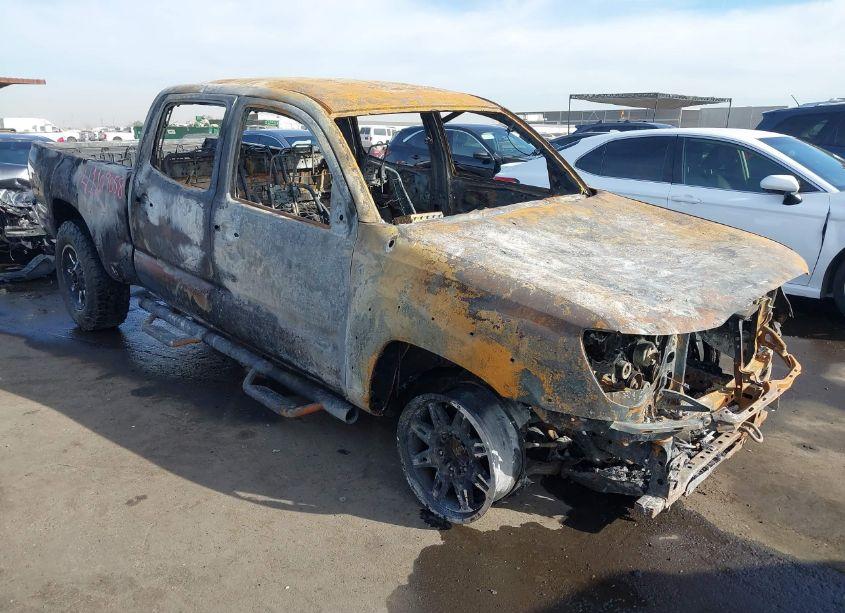 2011 Toyota Tacoma DOUBLE CAB LONG BED (VIN 5TFMU4FNXBX002574) main photo