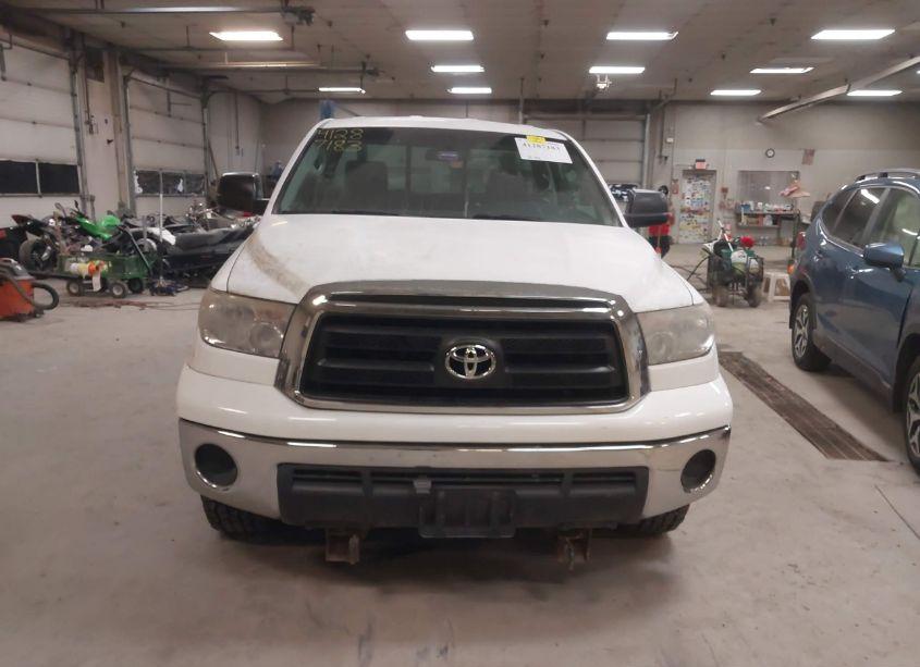 Photo 12 of 2010 Toyota Tundra GRADE 5.7L V8 (VIN 5TFMY5F12AX107907)