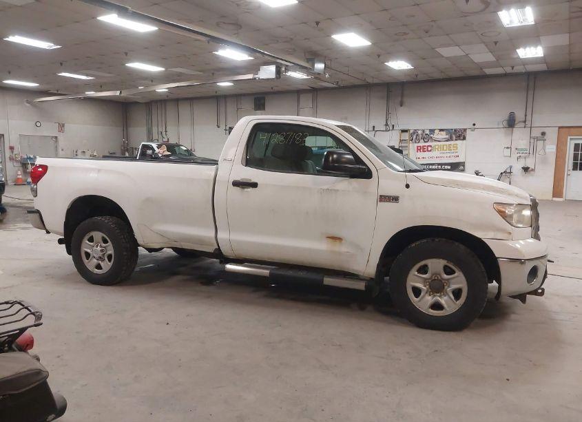 Photo 13 of 2010 Toyota Tundra GRADE 5.7L V8 (VIN 5TFMY5F12AX107907)