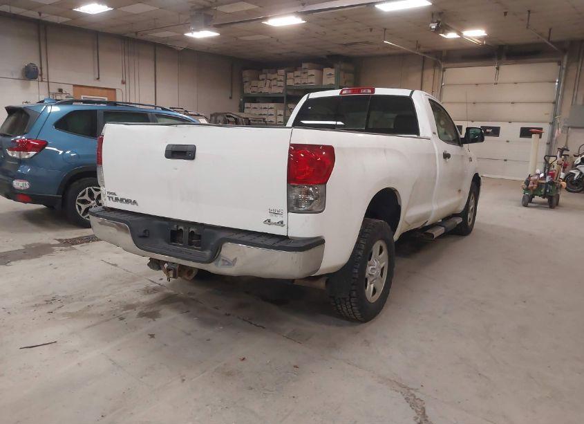 Photo 4 of 2010 Toyota Tundra GRADE 5.7L V8 (VIN 5TFMY5F12AX107907)