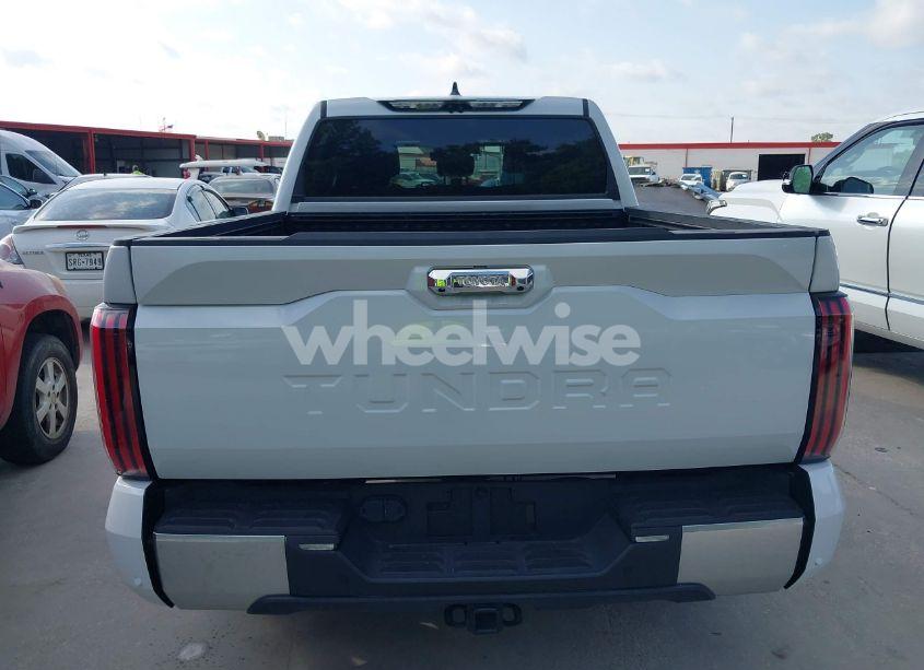 Photo 16 of 2022 Toyota Tundra PLATINUM (VIN 5TFNA5AB1NX011149)