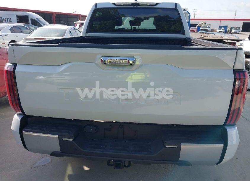 Photo 6 of 2022 Toyota Tundra PLATINUM (VIN 5TFNA5AB1NX011149)