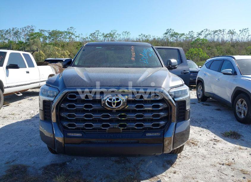 Photo 11 of 2022 Toyota Tundra PLATINUM (VIN 5TFNA5AB6NX016895)