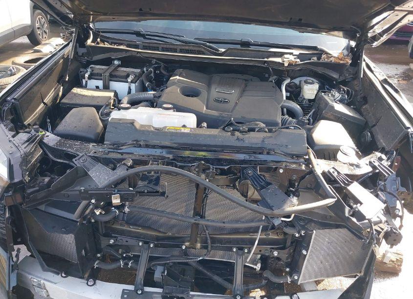 Photo 10 of 2024 Toyota Tundra PLATINUM (VIN 5TFNA5DB1RX192352)