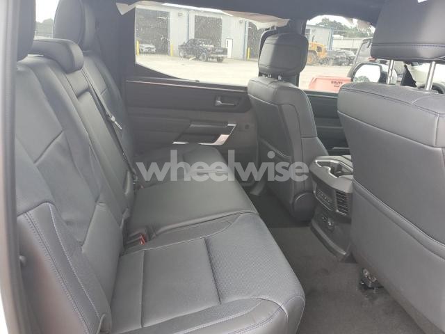 2025 TOYOTA TUNDRA CREWMAX PLATINUM (VIN 5TFNA5DB3SX284570) main photo