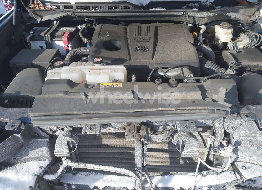 Photo 10 of 2023 Toyota Tundra PLATINUM (VIN 5TFNA5DB4PX064765)