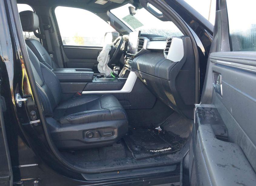 Photo 5 of 2024 Toyota Tundra PLATINUM (VIN 5TFNA5DB5RX148287)