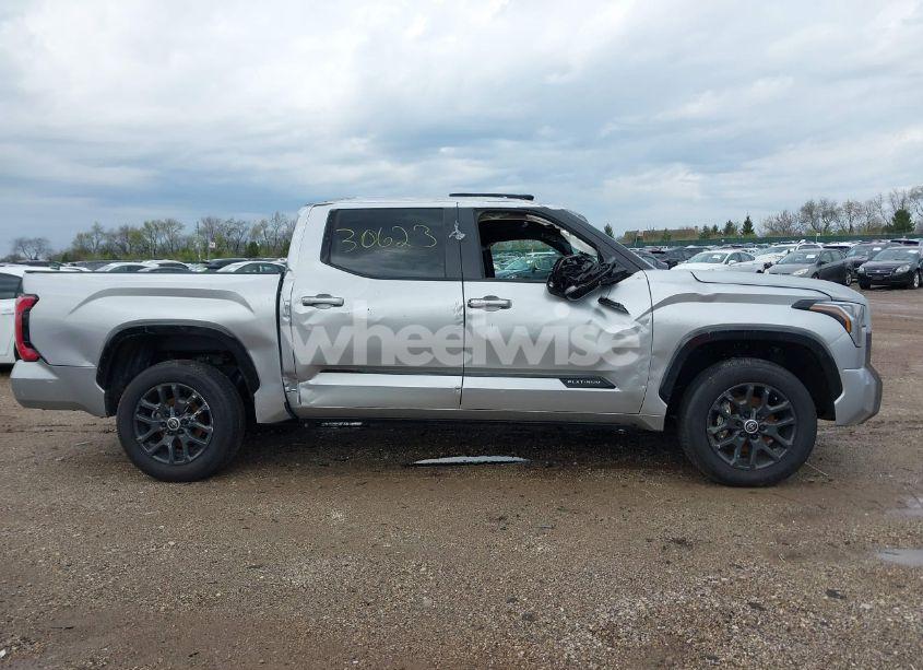 Photo 13 of 2024 Toyota Tundra PLATINUM 4WD (VIN 5TFNA5DB7RX142071)