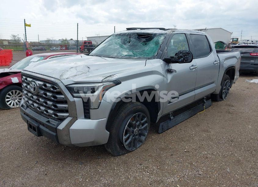 Photo 2 of 2024 Toyota Tundra PLATINUM 4WD (VIN 5TFNA5DB7RX142071)