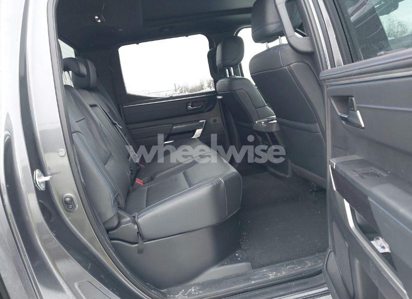 Photo 8 of 2022 Toyota Tundra PLATINUM (VIN 5TFNA5DB8NX025240)