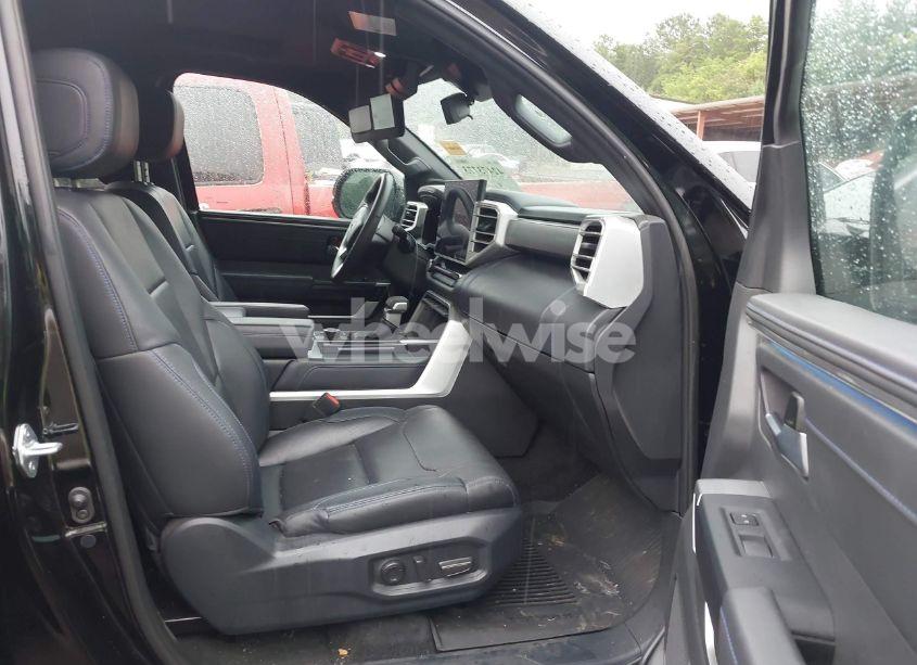 Photo 5 of 2024 Toyota Tundra PLATINUM 4WD (VIN 5TFNA5DB9RX182166)