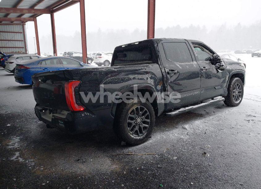Photo 4 of 2023 Toyota Tundra PLATINUM (VIN 5TFNA5DBXPX079559)