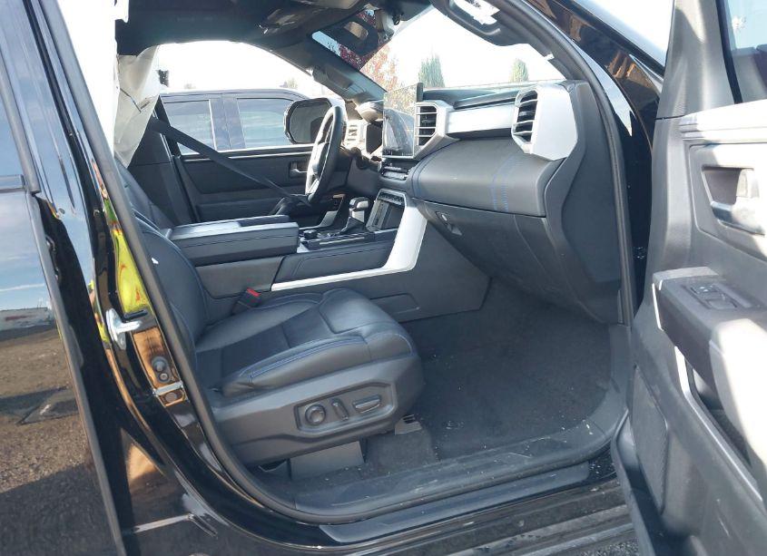 Photo 5 of 2023 Toyota Tundra PLATINUM (VIN 5TFNA5DBXPX117873)