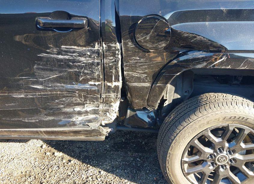 Photo 6 of 2023 Toyota Tundra PLATINUM (VIN 5TFNA5DBXPX117873)