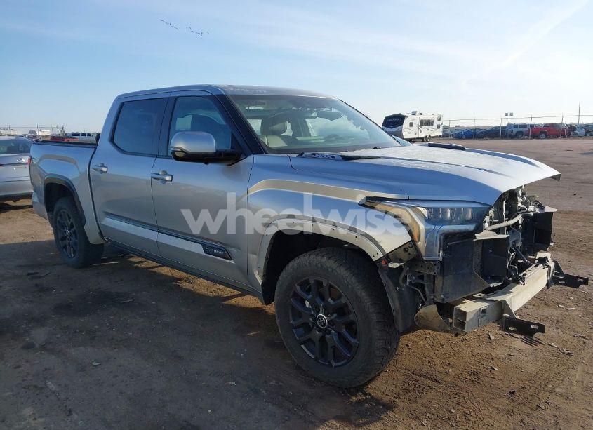 2024 Toyota Tundra HYBRID PLATINUM (VIN 5TFNC5DB3RX079514) main photo