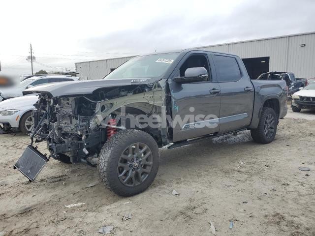 Photo 2 of 2025 TOYOTA TUNDRA CREWMAX PLATINUM (VIN 5TFNC5DB3SX100898)