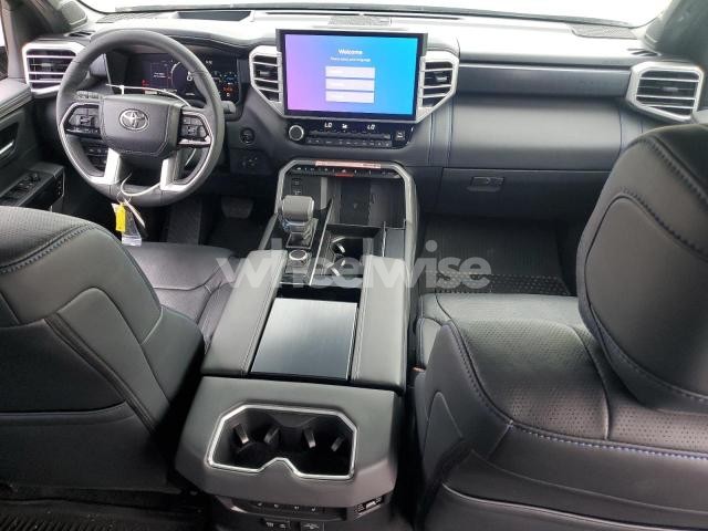 Photo 3 of 2025 TOYOTA TUNDRA CREWMAX PLATINUM (VIN 5TFNC5DB3SX100898)