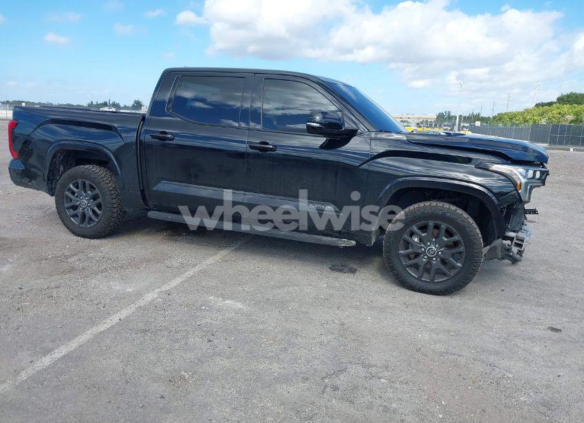 2023 Toyota Tundra HYBRID PLATINUM (VIN 5TFNC5DB5PX032708) main photo