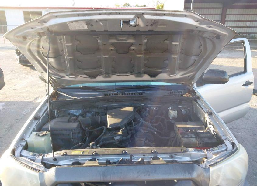 Photo 10 of 2013 Toyota Tacoma (VIN 5TFNX4CN0DX019872)