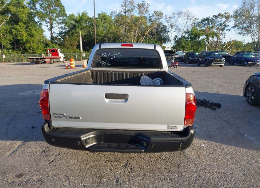 Photo 17 of 2013 Toyota Tacoma (VIN 5TFNX4CN0DX019872)