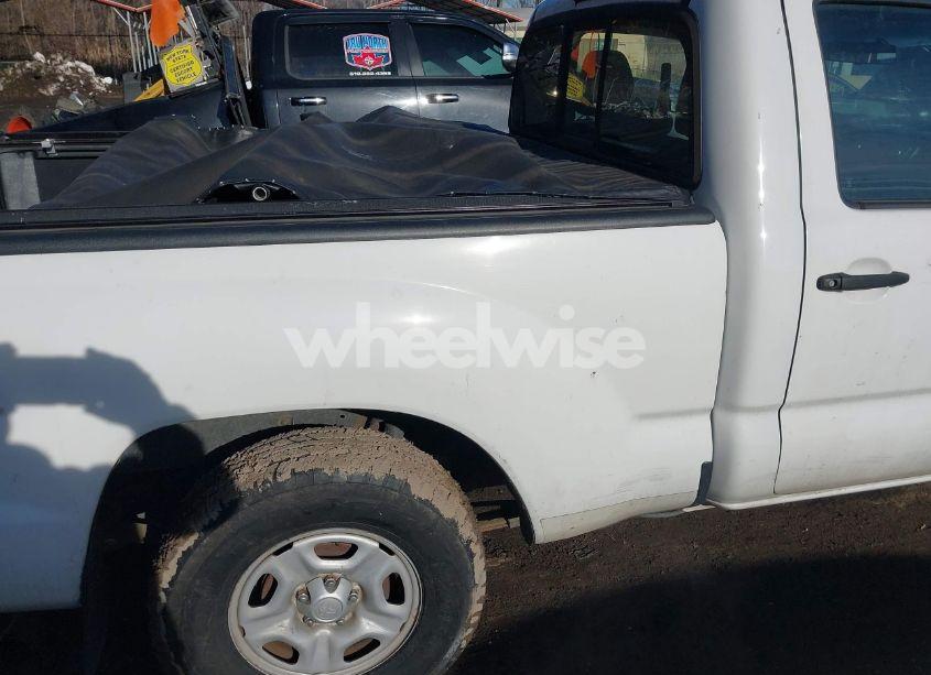 Photo 8 of 2014 Toyota Tacoma (VIN 5TFNX4CN0EX032686)
