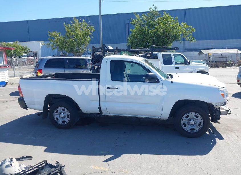 Photo 14 of 2014 Toyota Tacoma (VIN 5TFNX4CN0EX036172)