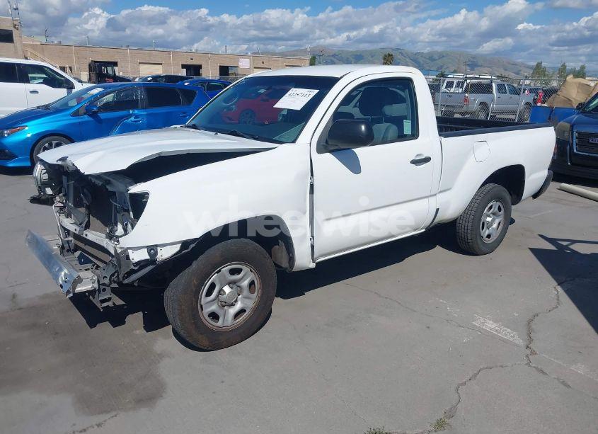 Photo 2 of 2014 Toyota Tacoma (VIN 5TFNX4CN0EX036172)