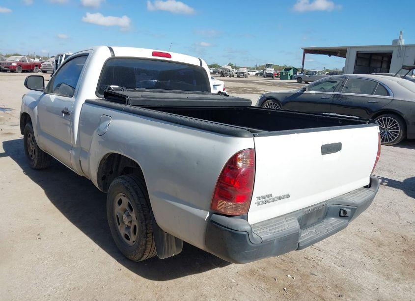 Photo 3 of 2014 Toyota Tacoma (VIN 5TFNX4CN0EX039542)