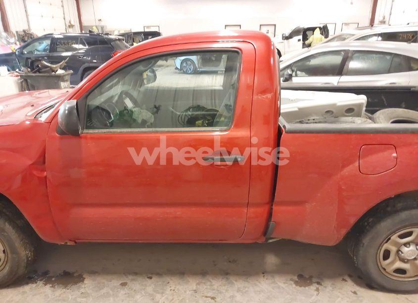 Photo 15 of 2014 Toyota Tacoma (VIN 5TFNX4CN0EX040271)