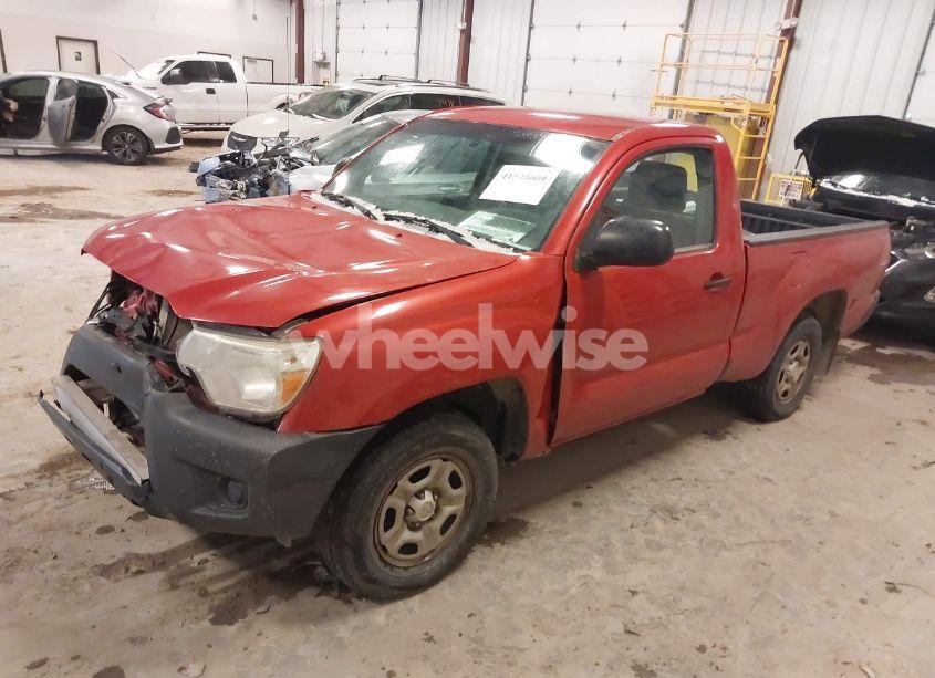 Photo 2 of 2014 Toyota Tacoma (VIN 5TFNX4CN0EX040271)