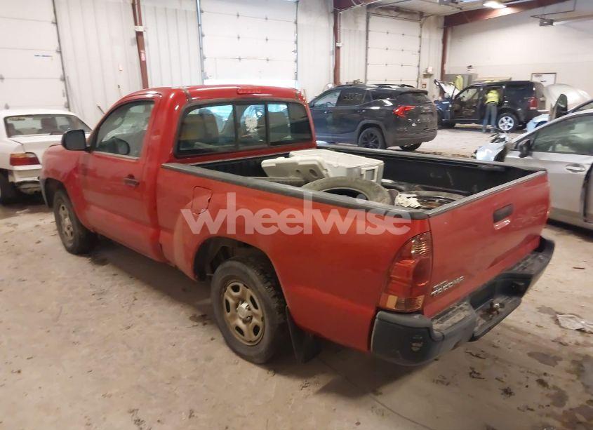 Photo 3 of 2014 Toyota Tacoma (VIN 5TFNX4CN0EX040271)