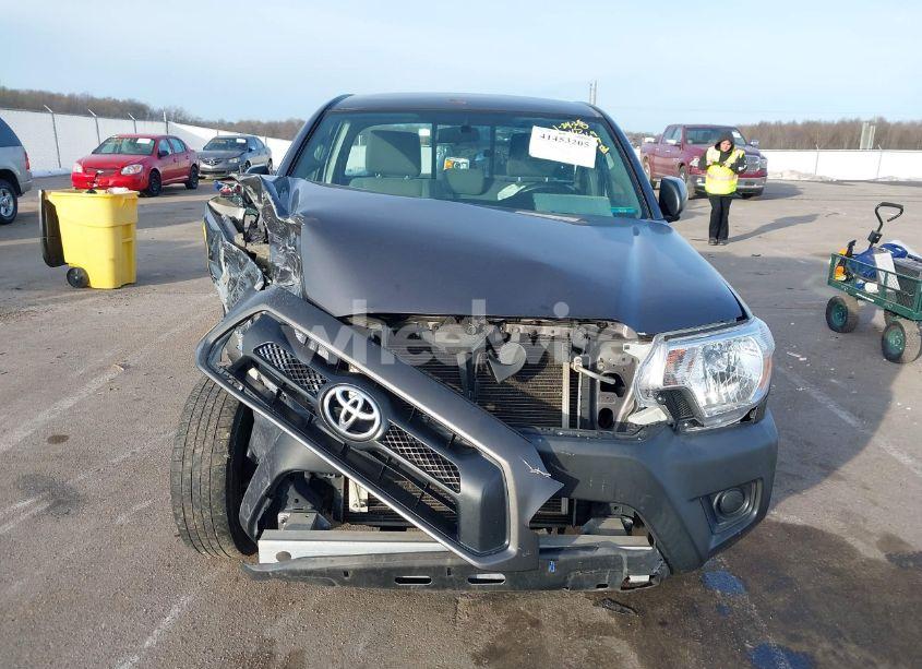 Photo 12 of 2012 Toyota Tacoma (VIN 5TFNX4CN3CX010744)