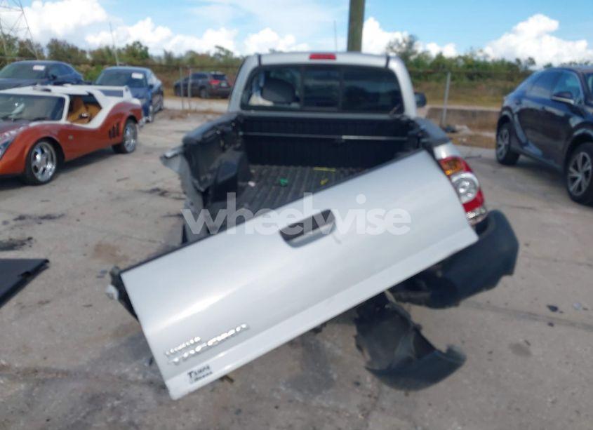 Photo 17 of 2011 Toyota Tacoma (VIN 5TFNX4CN4BX001856)