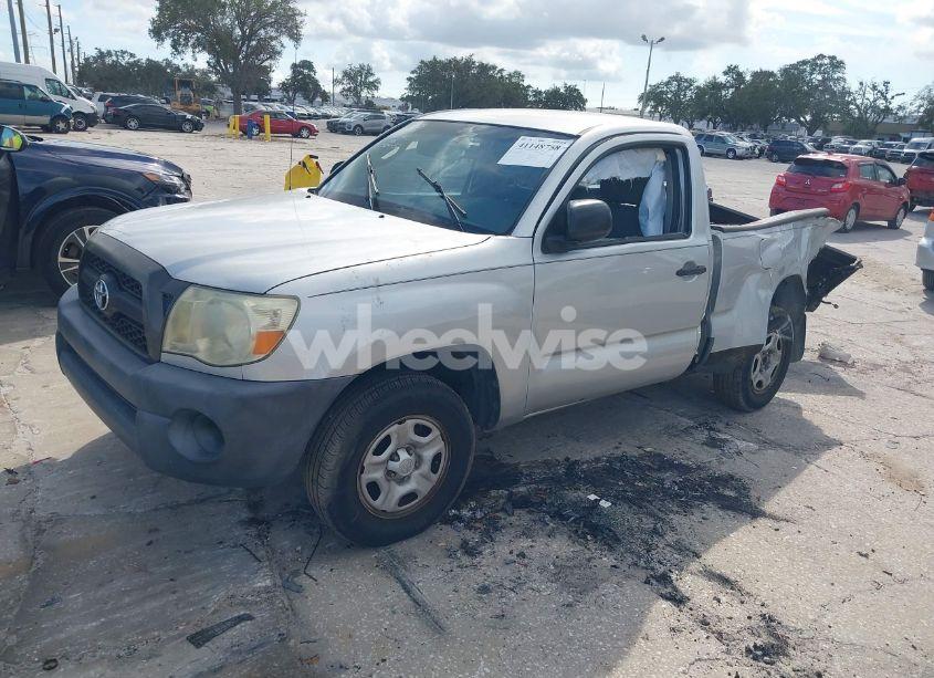 Photo 2 of 2011 Toyota Tacoma (VIN 5TFNX4CN4BX001856)