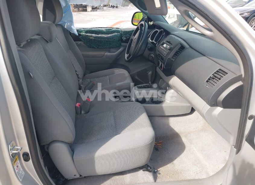 Photo 5 of 2011 Toyota Tacoma (VIN 5TFNX4CN4BX001856)