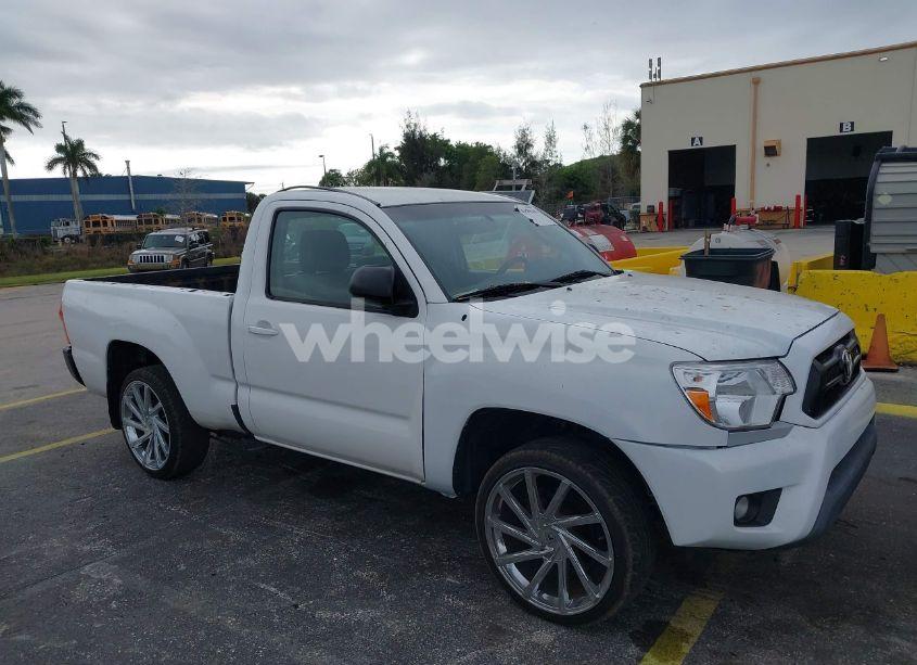 Photo 17 of 2014 Toyota Tacoma (VIN 5TFNX4CN5EX040671)
