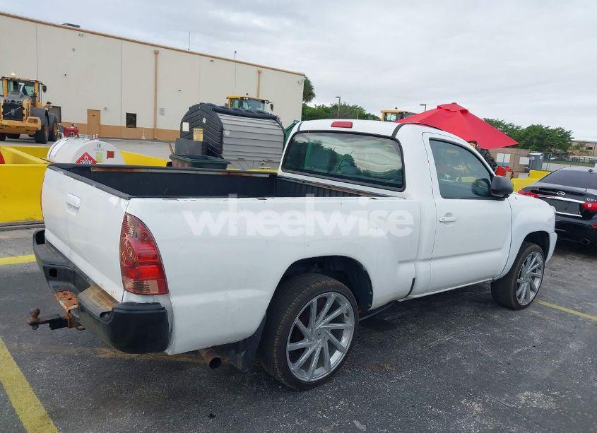 Photo 19 of 2014 Toyota Tacoma (VIN 5TFNX4CN5EX040671)