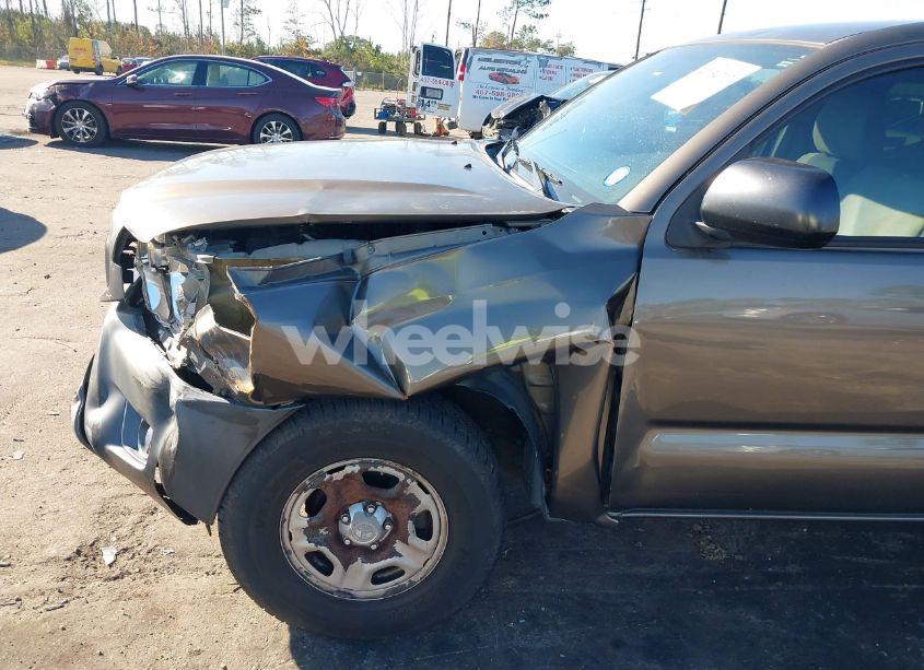 Photo 6 of 2012 Toyota Tacoma (VIN 5TFNX4CN6CX013282)