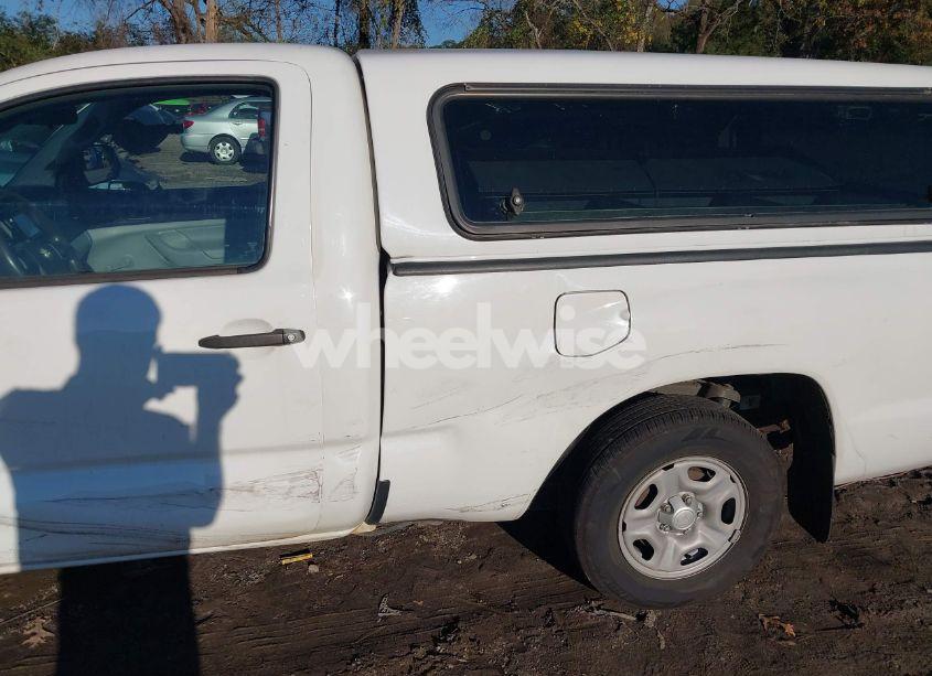 Photo 17 of 2014 Toyota Tacoma (VIN 5TFNX4CN6EX034989)