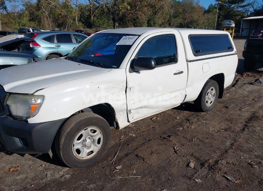 Photo 2 of 2014 Toyota Tacoma (VIN 5TFNX4CN6EX034989)