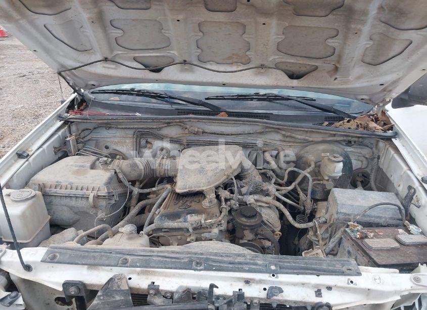 Photo 10 of 2013 Toyota Tacoma (VIN 5TFNX4CN7DX018962)